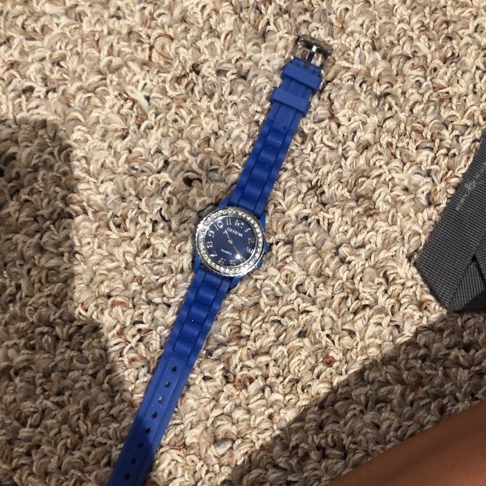 Watch - Picture 2 of 2